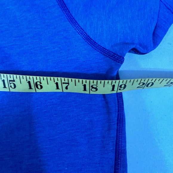 Lululemon Metal Vent Tech Blue Polo Size M - Picture 4 of 5